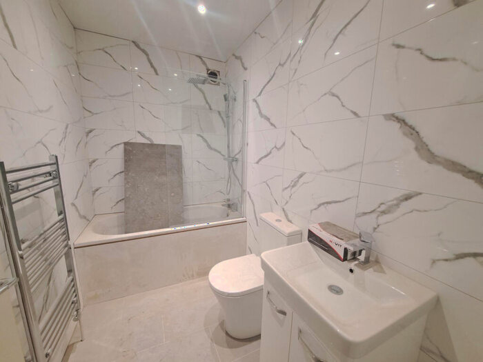 4 Bedroom Terraced House To Rent In Lyndurst Avenue, Denton, M34