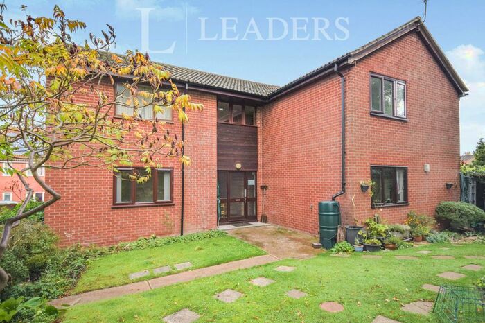 Studio To Rent In Gravel Hill, Stoke Holy Cross, Norwich, NR14