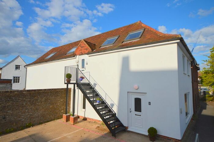 1 Bedroom Flat To Rent In Wharf Street, Godalming, GU7