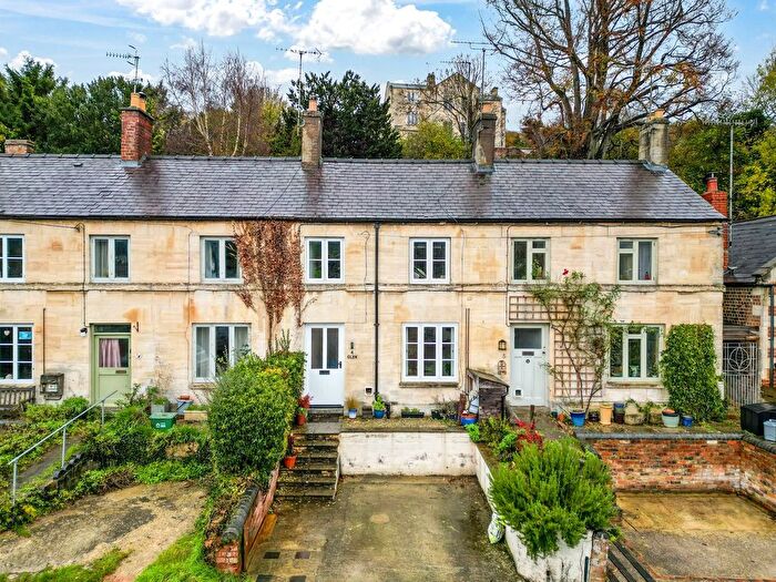 3 Bedroom Terraced House For Sale In Middle Road, Thrupp, Stroud, GL5