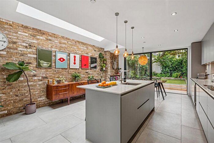 4 Bedroom Terraced House For Sale In Reckitt Road, London, W4