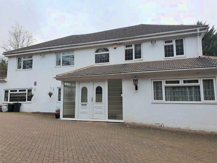 5 Bedroom Detached House To Rent In Manor House Drive, Northwood HA6