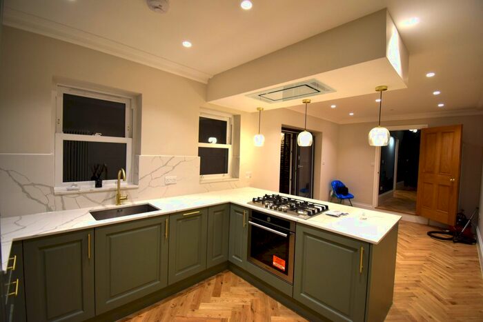 2 Bedroom Flat To Rent In Marlborough Road, London, E18