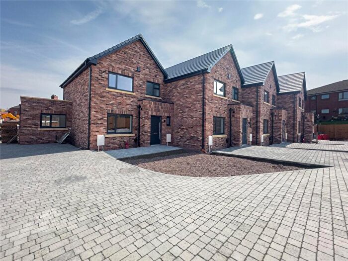 3 Bedroom Terraced House For Sale In Lily Street, Middleton, Manchester, Greater Manchester, M24