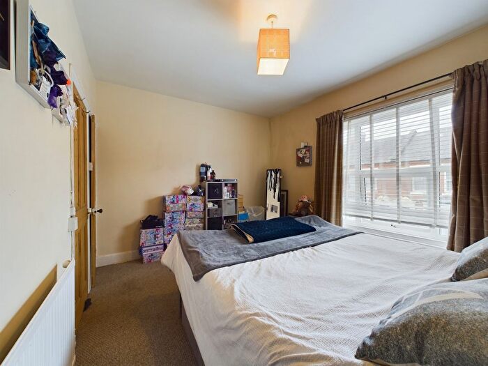 3 Bedroom Terraced House For Sale In Wycliffe Road, Abington, Northampton, NN1