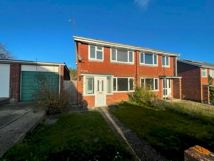 3 Bedroom Semi-Detached House To Rent In Brighton Hill, RG22