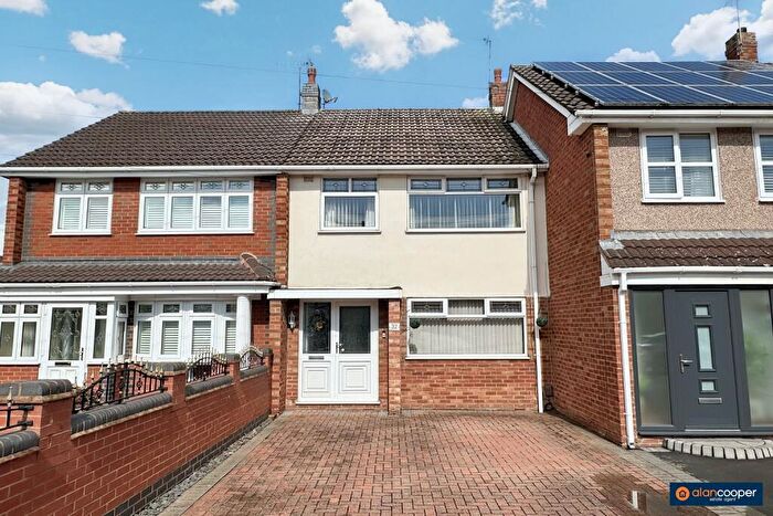 3 Bedroom Terraced House For Sale In Northumberland Avenue, Stockingford, Nuneaton, CV10