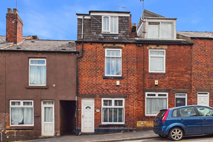 3 Bedroom Terraced House For Sale In Woodseats Road, Sheffield, S8