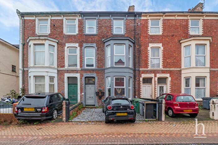 2 Bedroom Flat For Sale In Flat Egerton Street, CH45