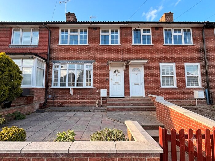 3 Bedroom Terraced House To Rent In Charminster Road, London, SE9