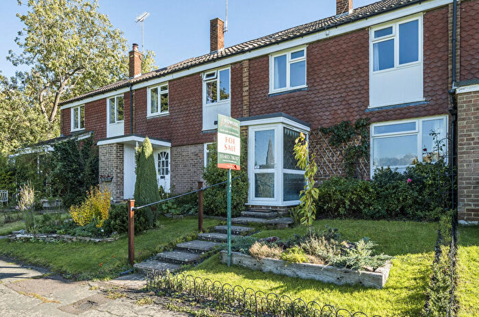 3 Bedroom Terraced House For Sale In Carpenters, Billingshurst, RH14
