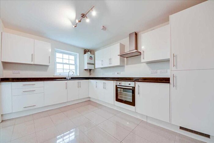 2 Bedroom Terraced House For Sale In Irthlingborough Road, Wellingborough, NN8