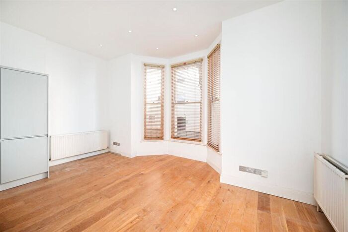 2 Bedroom Apartment To Rent In Belgrave Gardens, St John's Wood, NW8