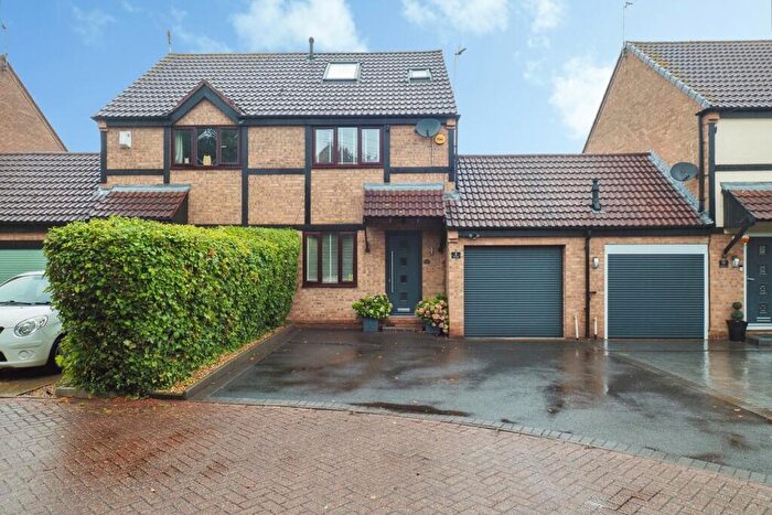 3 Bedroom Semi Detached House For Sale In Stornoway Court, Beeston, Nottingham, Nottinghamshire, NG9