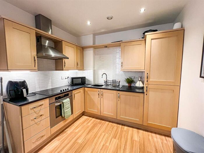 1 Bedroom Apartment For Sale In Ushers Court, Trowbridge, BA14