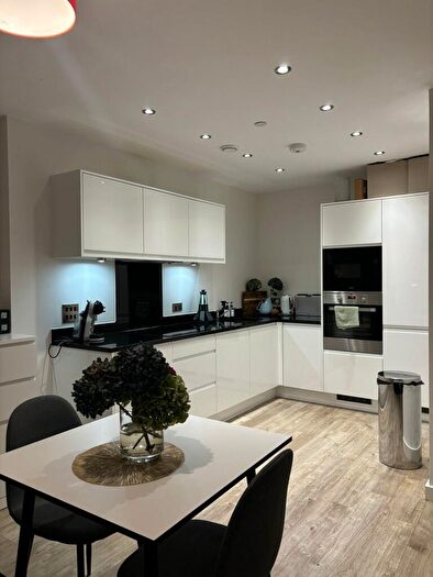 1 Bedroom Apartment To Rent In Viscount House, Regency Heights, NW10