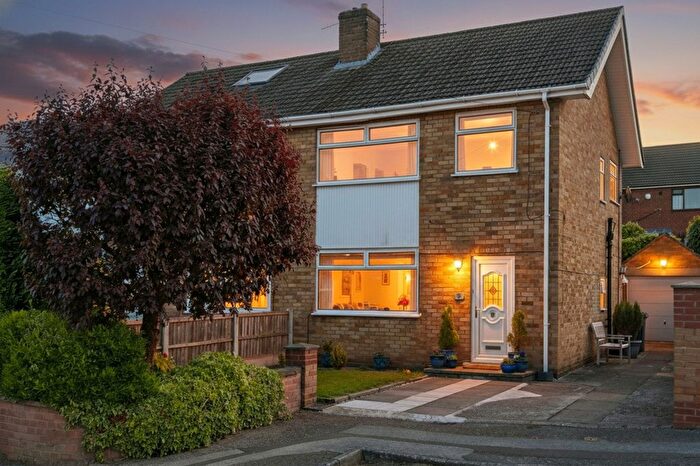 3 Bedroom Property For Sale In Rossendale Close, Chesterfield, S40