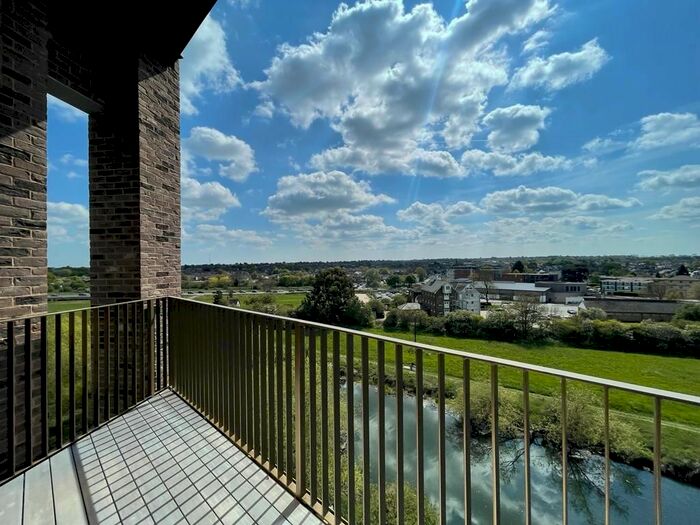 2 Bedroom Flat To Rent In Wharf Road, Chelmsford, CM2