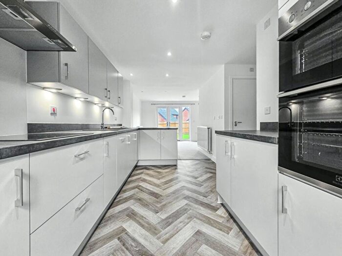 2 Bedroom End Of Terrace House To Rent In Chadwick Avenue, Bordon, Hampshire, GU35