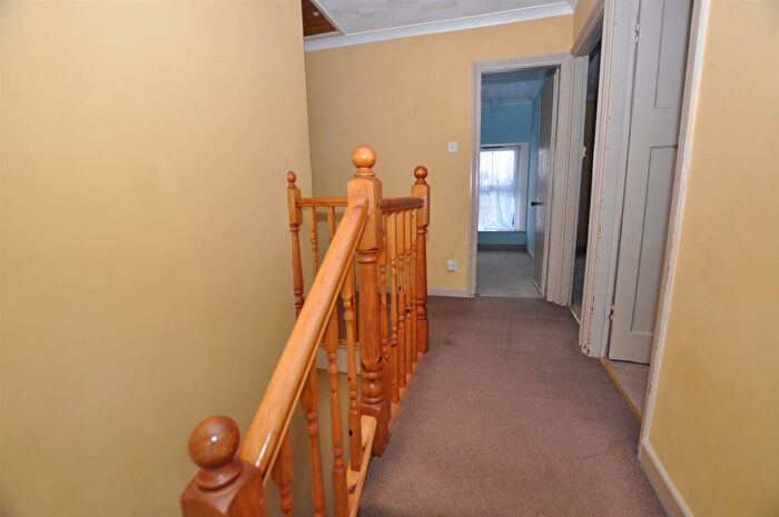4 Bedroom Detached House For Sale In Tenby Road, St. Clears, Carmarthen, SA33