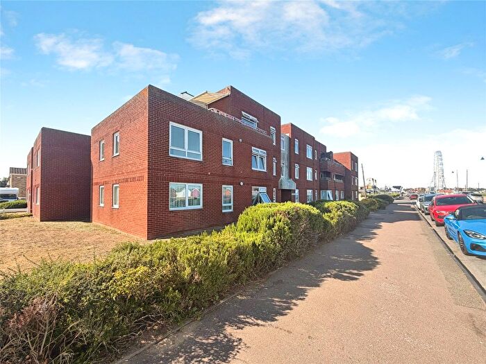 Property For Sale In Sea Road, Felixstowe, Suffolk, IP11
