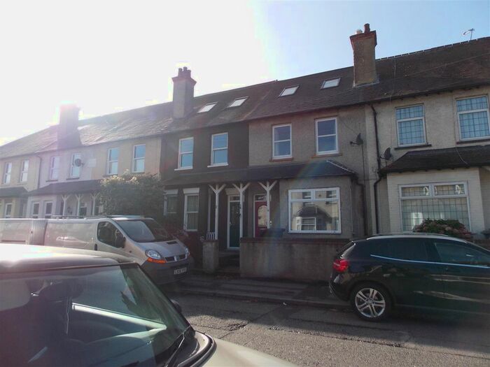 4 Bedroom Terraced House To Rent In Hedge Place Road, Greenhithe, DA9