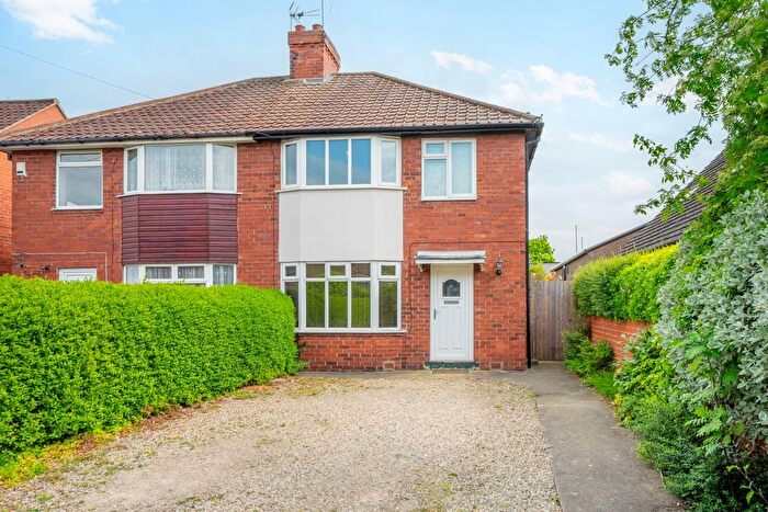 3 Bedroom Semi-detached House For Sale In Lavender Grove, York, YO26
