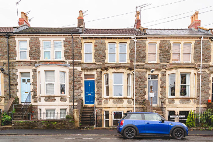 1 Bedroom Flat For Sale In Cowper Road, Redland, Bristol, BS6