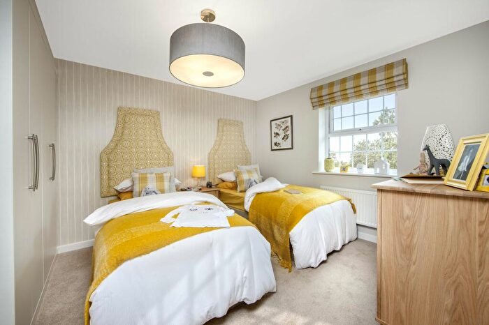 4 Bedroom Detached House For Sale In St Laurence Avenue, Aylesford, Maidstone, Kent, ME16
