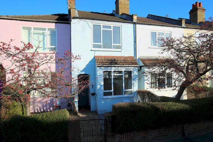 3 Bedroom Cottage To Rent In Bedroom Cottage, Field Lane, Teddington, TW11