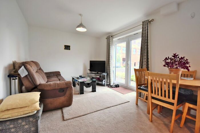 2 Bedroom Flat To Rent In Childer Close, Coventry, CV6