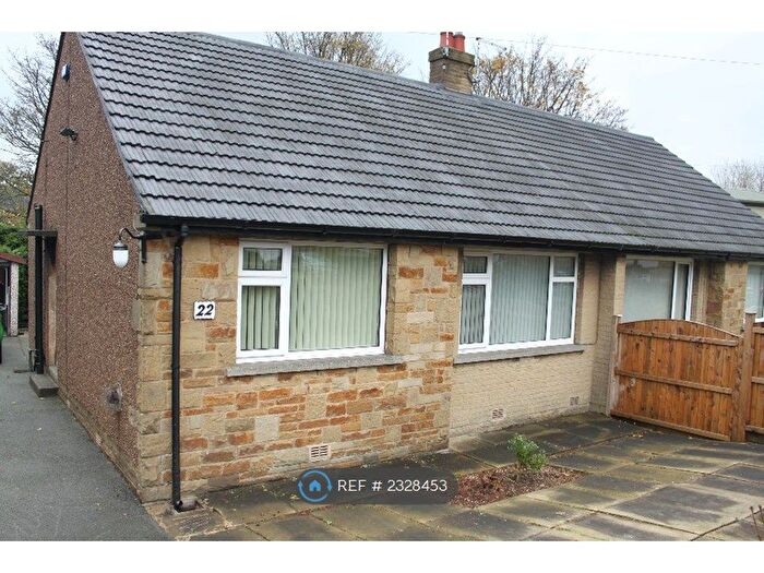 1 Bedroom Bungalow To Rent In Briarlyn Road, Huddersfield, HD3