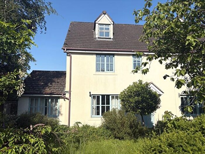3 Bedroom Semi-detached House For Sale In Station Road, Whimple, EX5