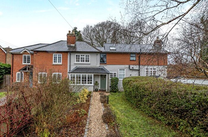 4 Bedroom Semi-Detached House For Sale In Glaziers Lane, Normandy, Guildford, Surrey, GU3