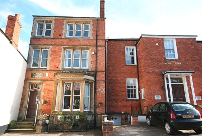 Studio To Rent In Ivy House, South Bar Street, Banbury, Oxon, OX16
