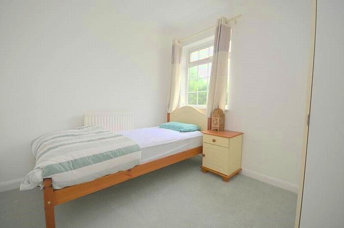 5 Bedroom Detached House To Rent In Noak Hill Road, Romford RM3