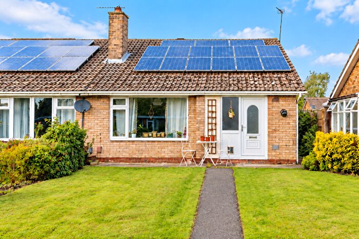 3 Bedroom Semi-Detached Bungalow For Sale In Stones Close, York, YO24