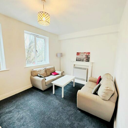 2 Bedroom Flat To Rent In Comer Crescent, Southall, UB2