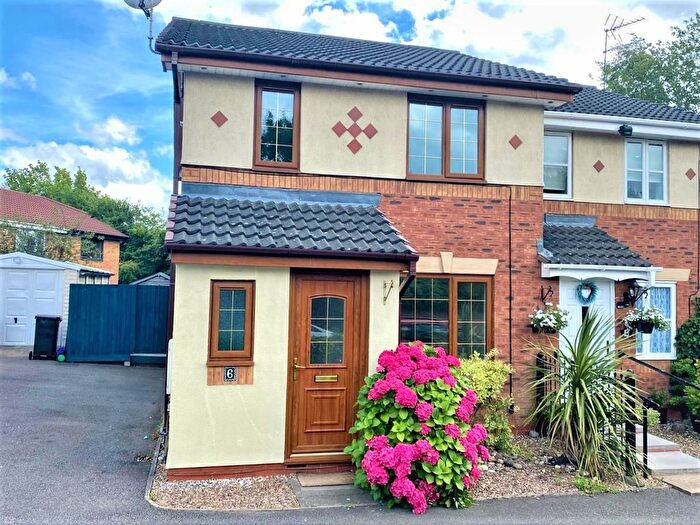 3 Bedroom Mews To Rent In Rannoch Drive, Stockingford, Nuneaton, CV10