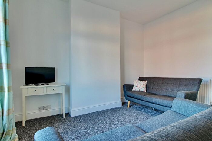 1 Bedroom Flat To Rent In Tomkinson Road, Nuneaton, CV10