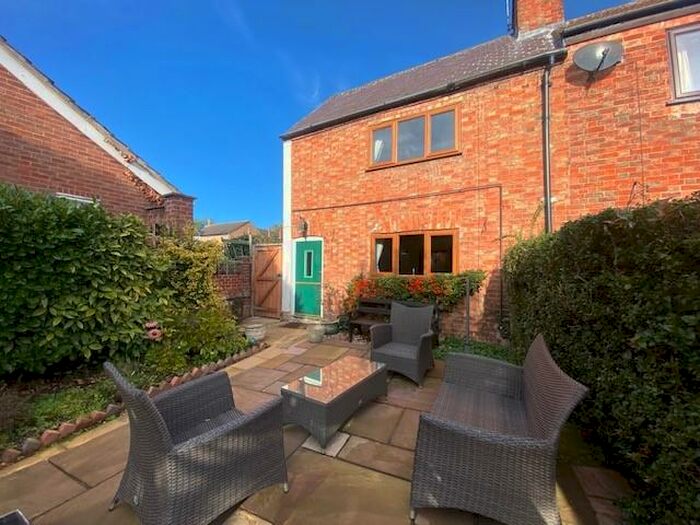 2 Bedroom Cottage For Sale In New Road, Burton Lazars, Melton Mowbray, LE14