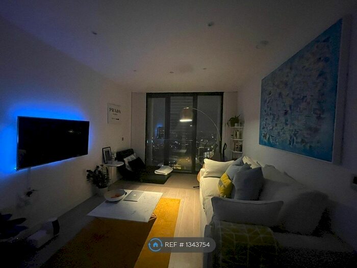 1 Bedroom Flat To Rent In Stratosphere Tower, London, E15