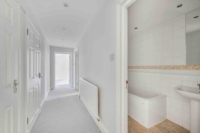 2 Bedroom Flat For Sale In Tudor Close, Belsize Park, London, NW3