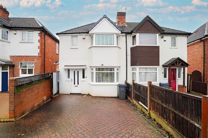 3 Bedroom Property For Sale In Woodvale Road, Hall Green, B28