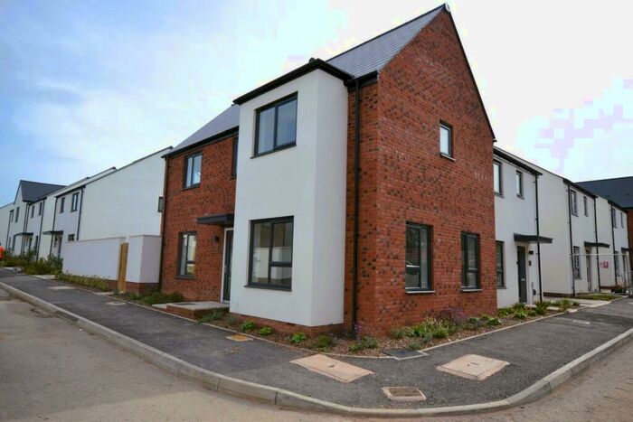 3 Bedroom House To Rent In Bronze Drive, Exeter, EX1
