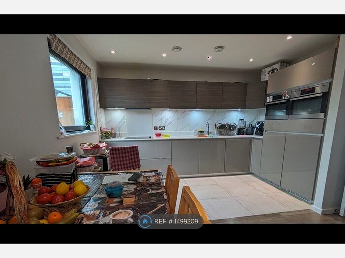 2 Bedroom Flat To Rent In Williams Way, Wembley, HA0