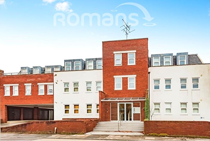 1 Bedroom Apartment To Rent In Essex Road, RG21