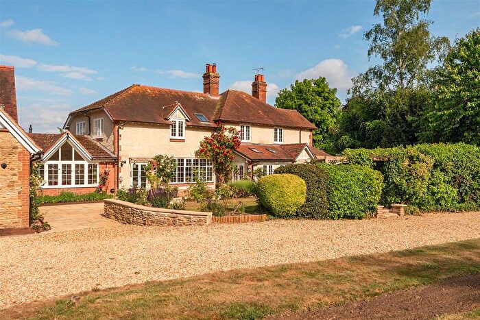 5 Bedroom Semi-Detached House For Sale In Pinewoods Road, Longworth, OX13