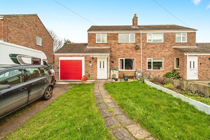 3 Bedroom Semi-Detached House For Sale In Admirals Walk, Hingham, Norwich, NR9