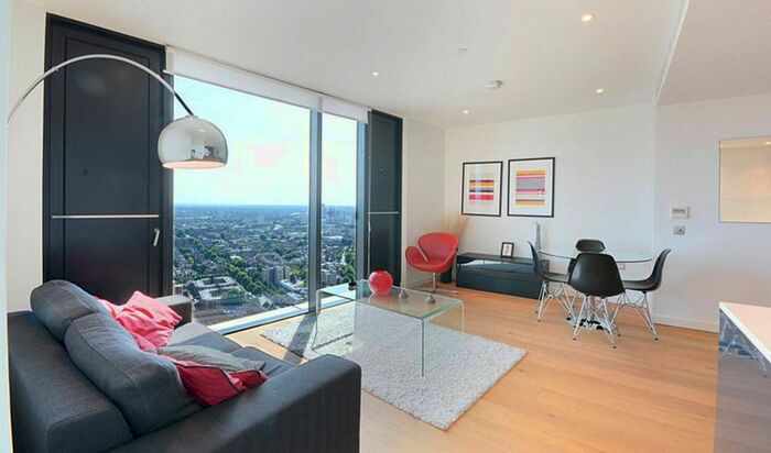 2 Bedroom Flat To Rent In Walworth Road, Elephant And Castle, London, SE1